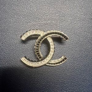 Chanel Brooch 17P Silver Black Crystal
